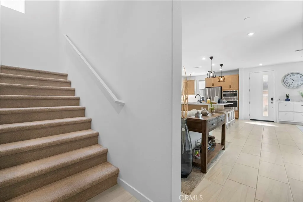 27318 Maverick Place, Valencia, California 91381 home-pic-19